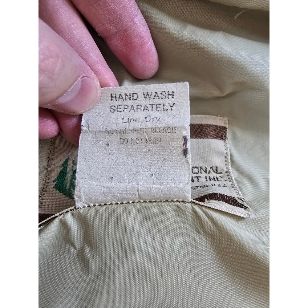 Vintage REI Hooded Rain Jacket - Picture 8 of 10